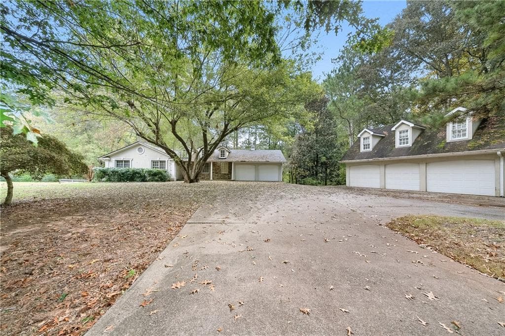 5 bedroom, 6 bathroom, 3,952 sq ft single family residence sold at 5614 Franklin Goldmine Road, Cumming, GA 30028