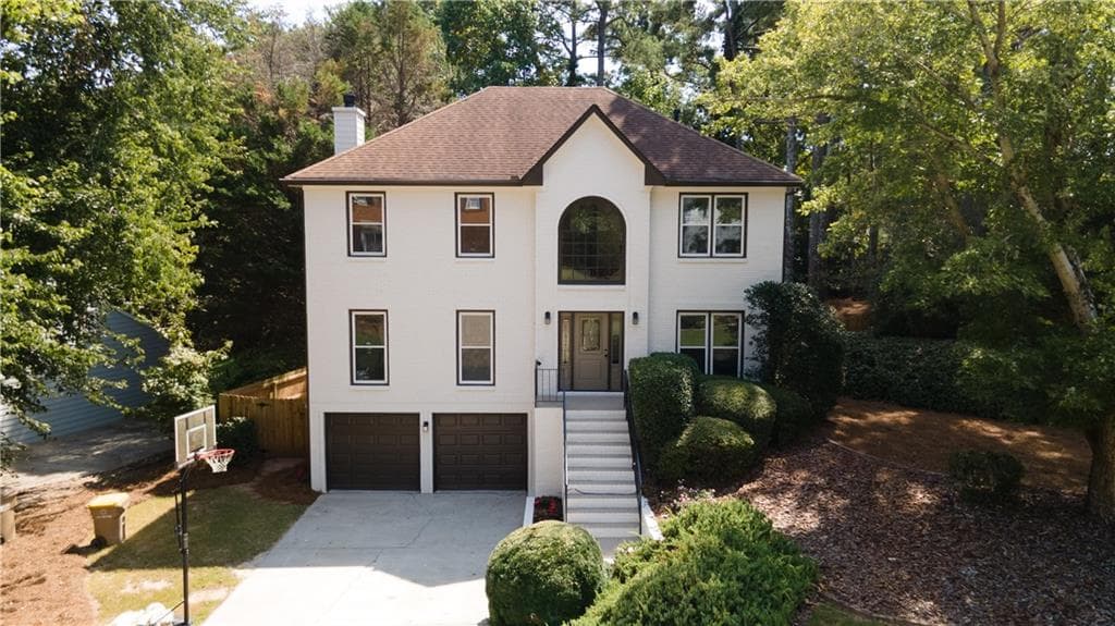 2935 Georgian Manor Drive, Johns Creek, GA 30022 — most recent listing photo
