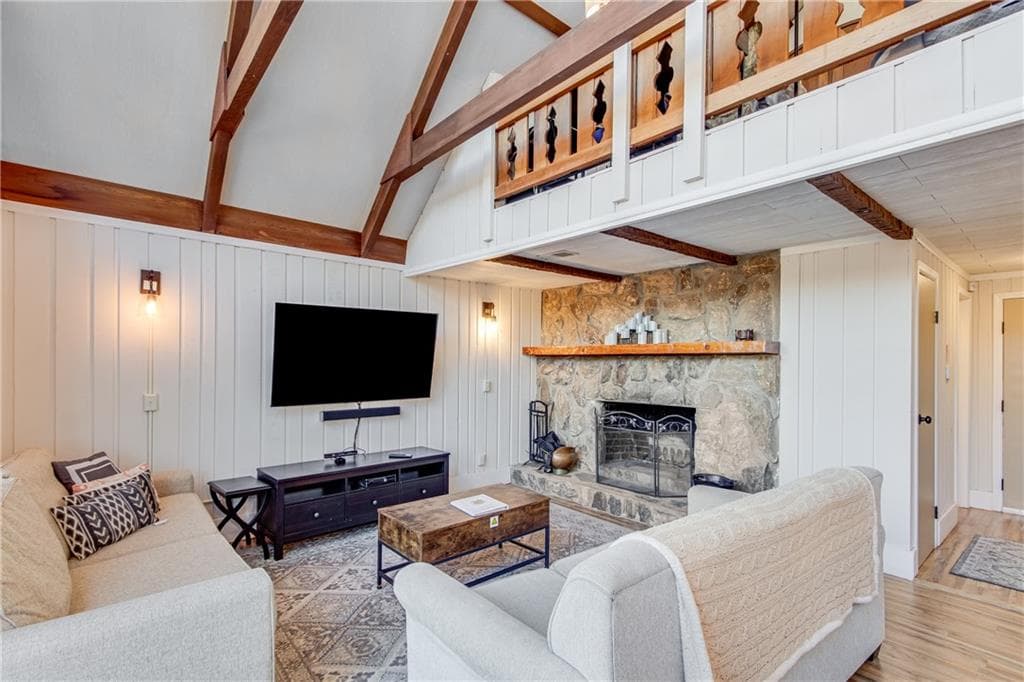 3 bedroom, 3 bathroom, 1,440 sq ft townhouse under contract at 3 Berkshire Lane D3, Sky Valley, GA 30537 — photo 7