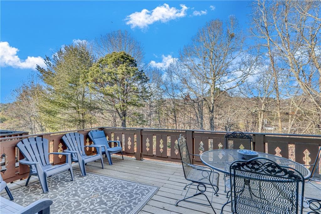 3 bedroom, 3 bathroom, 1,440 sq ft townhouse under contract at 3 Berkshire Lane D3, Sky Valley, GA 30537 — photo 9