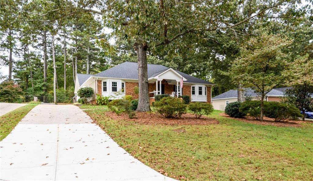 926 Pinbrook Drive, Lawrenceville, GA 30043 — most recent listing photo