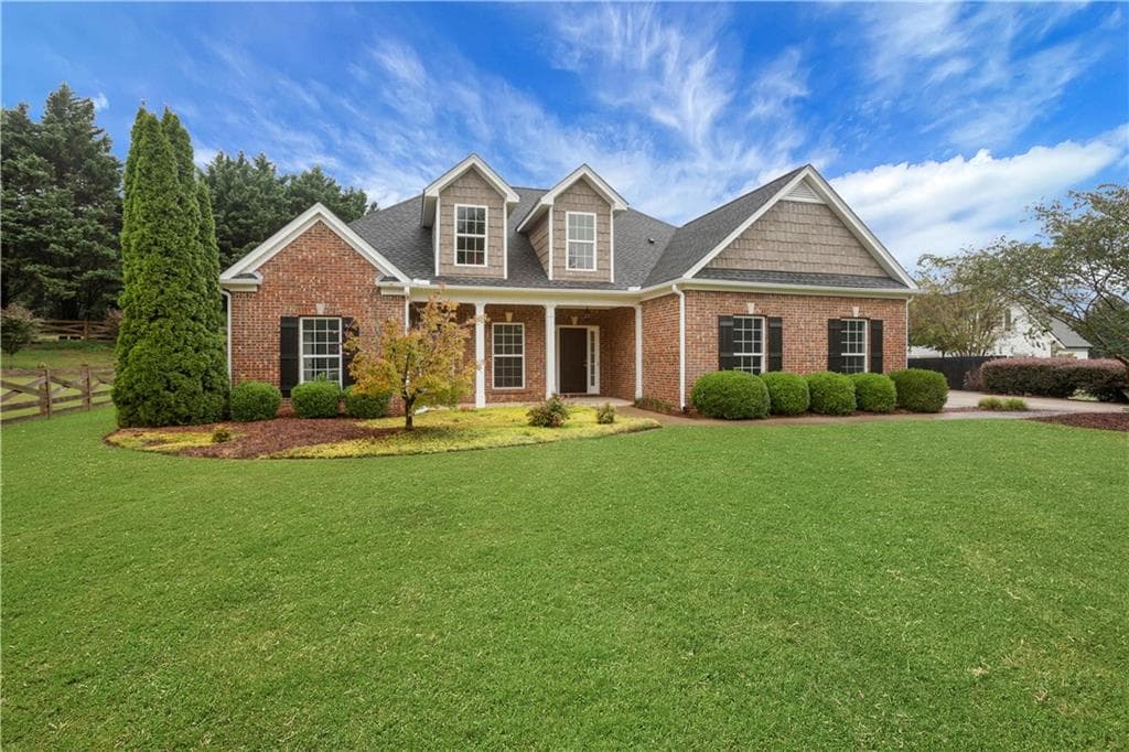 3 bedroom, 2 bathroom, 1,893 sq ft single family residence sold at 5355 Autumn Walk Court, Cumming, GA 30041