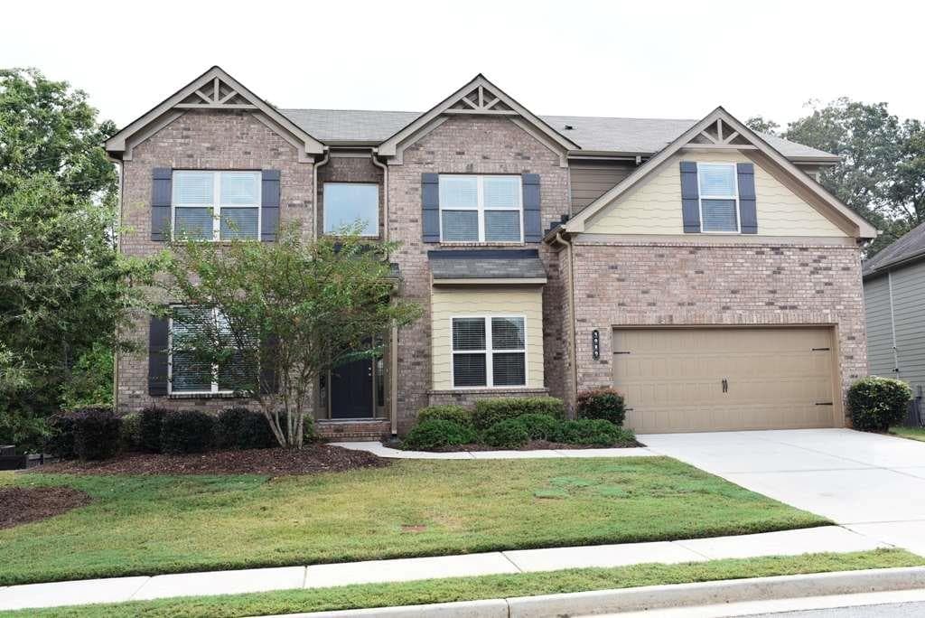 3989 Two Bridge Drive, Buford, GA 30518 — most recent listing photo