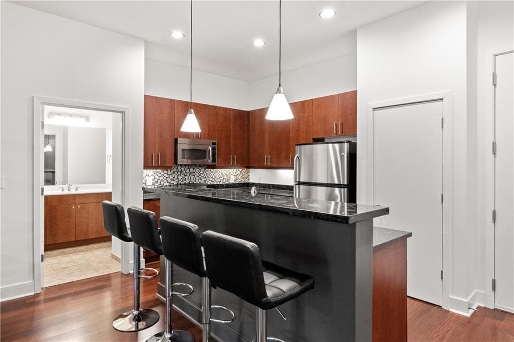 2 bedroom, 2 bathroom, 1,196 sq ft condominium for sale at 425 Chapel Street 2108, Atlanta, GA 30313 — photo 4