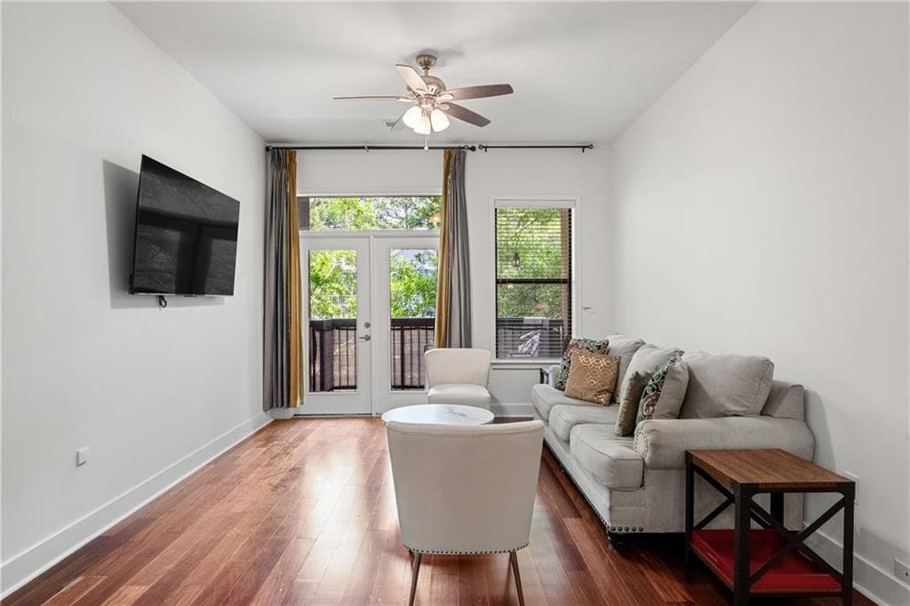 2 bedroom, 2 bathroom, 1,196 sq ft condominium for sale at 425 Chapel Street 2108, Atlanta, GA 30313 — photo 7