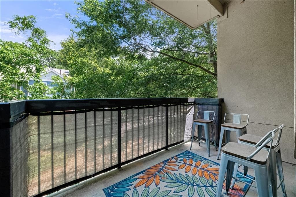 2 bedroom, 2 bathroom, 1,196 sq ft condominium for sale at 425 Chapel Street 2108, Atlanta, GA 30313 — photo 9
