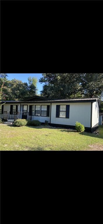 3 bedroom, 2 bathroom, 1,570 sq ft single family residence under contract at 109 VILLAGE Boulevard, Perry, GA 31069 — photo 2