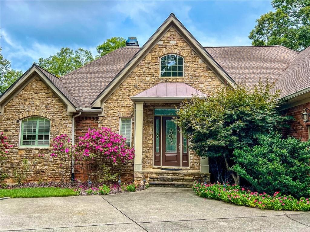 2527 Katherine Circle, Gainesville, GA 30506 — most recent listing photo