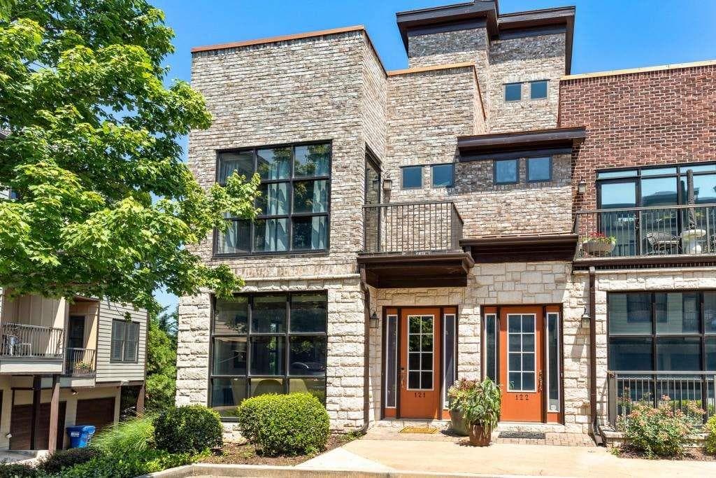 1199 Huff Road 121, Atlanta, GA 30318 — most recent listing photo