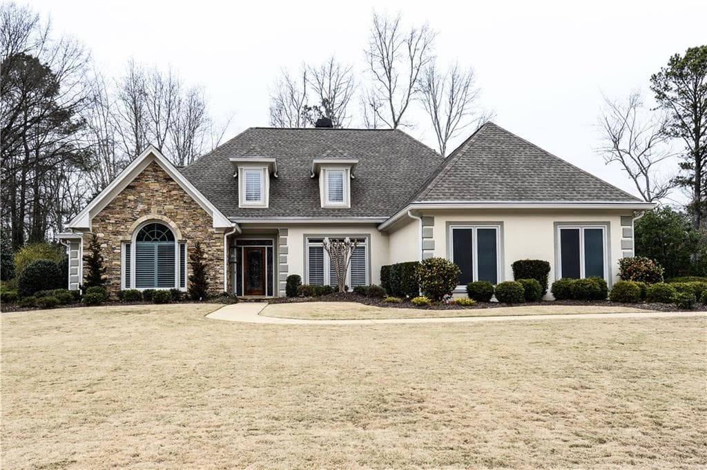 4 bedroom, 3,648 sq ft single family residence sold at 9250 Prestwick Club Drive, Johns Creek, GA 30097