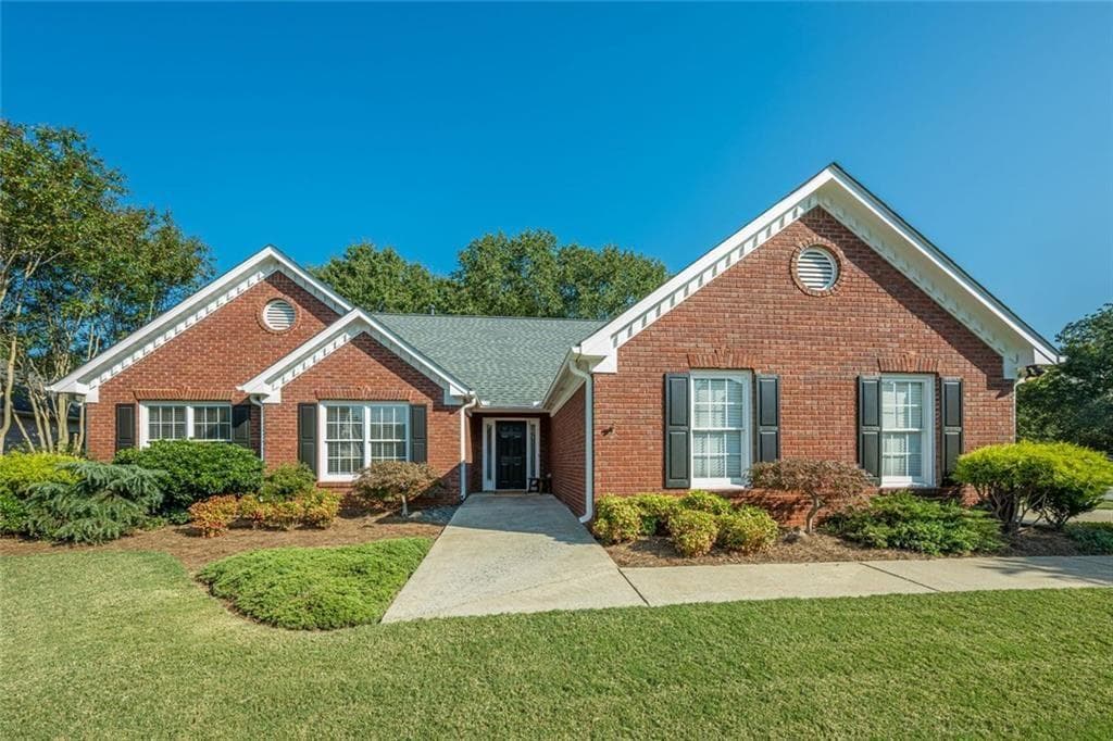 4 bedroom, 2 bathroom, 1,937 sq ft single family residence sold at 1333 Windsor Oak Court, Lawrenceville, GA 30045