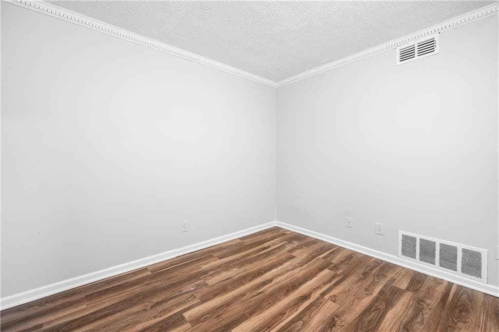 2 bedroom, 2 bathroom, 1,180 sq ft condominium for sale at 2956 N Dekalb Drive C, Atlanta, GA 30340 — photo 5