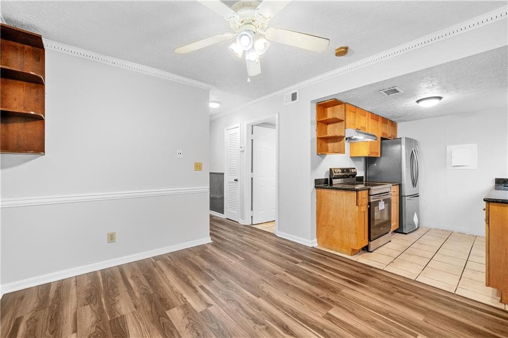 2 bedroom, 2 bathroom, 1,180 sq ft condominium for sale at 2956 N Dekalb Drive C, Atlanta, GA 30340 — photo 7