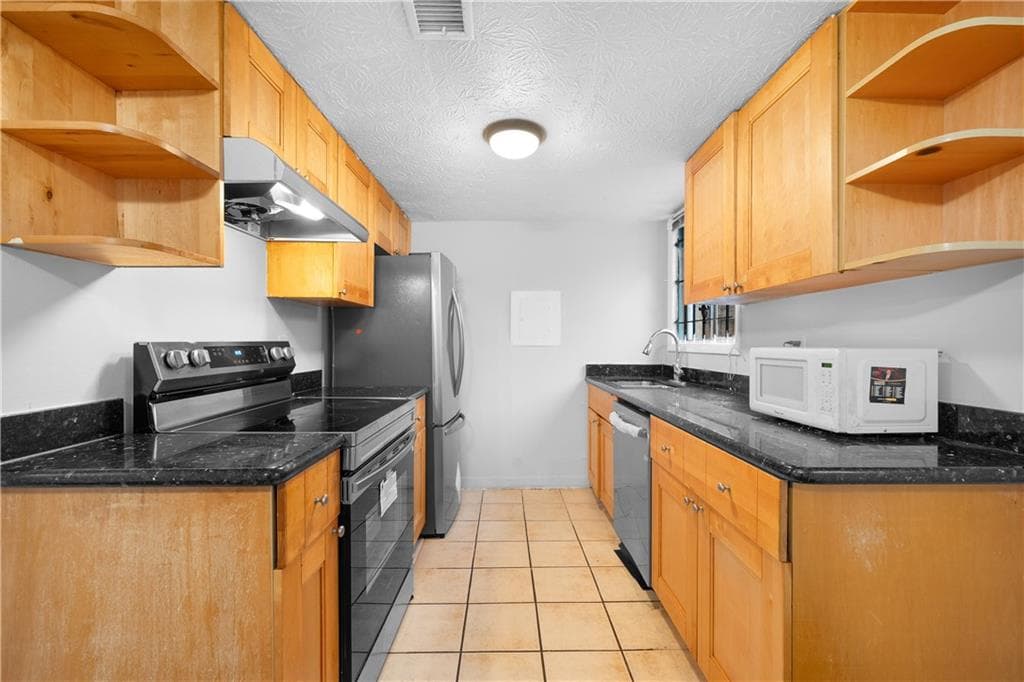 2 bedroom, 2 bathroom, 1,180 sq ft condominium for sale at 2956 N Dekalb Drive C, Atlanta, GA 30340 — photo 10