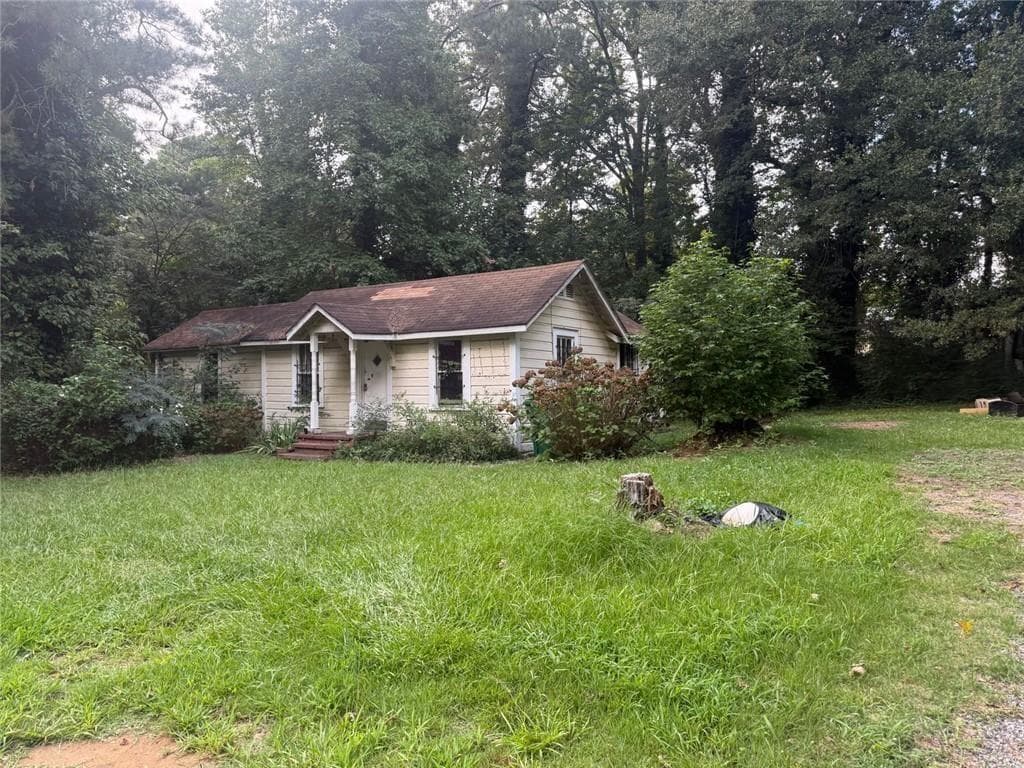 2 bedroom, 1 bathroom, 727 sq ft single family residence sold at 4210 Rockbridge Road, Stone Mountain, GA 30083