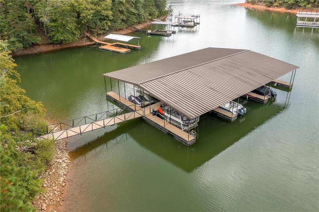 5 bedroom, 5 bathroom, 3,770 sq ft single family residence for sale at 6008 Tradewinds Cove, Gainesville, GA 30506 — photo 2
