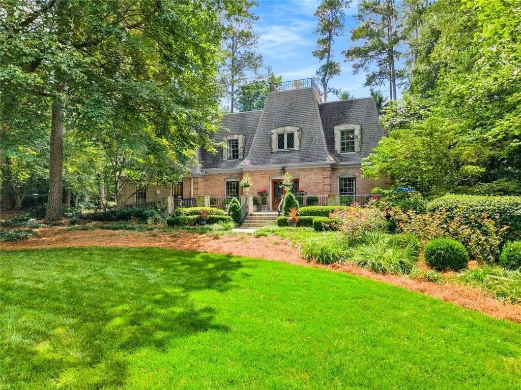 6 bedroom, 5 bathroom, 4,602 sq ft single family residence sold at 760 Weatherly Lane, Atlanta, GA 30328