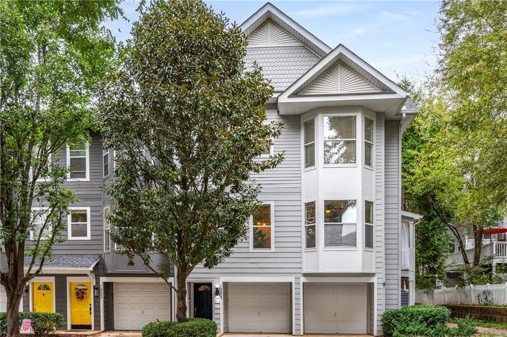 3 bedroom, 3 bathroom, 1,878 sq ft townhouse sold at 951 Glenwood Avenue 1404, Atlanta, GA 30316