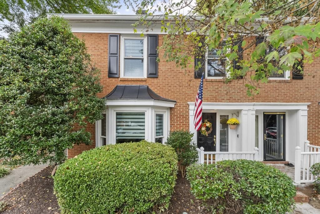 7500 Roswell Road 38, Sandy Springs, GA 30350 — most recent listing photo