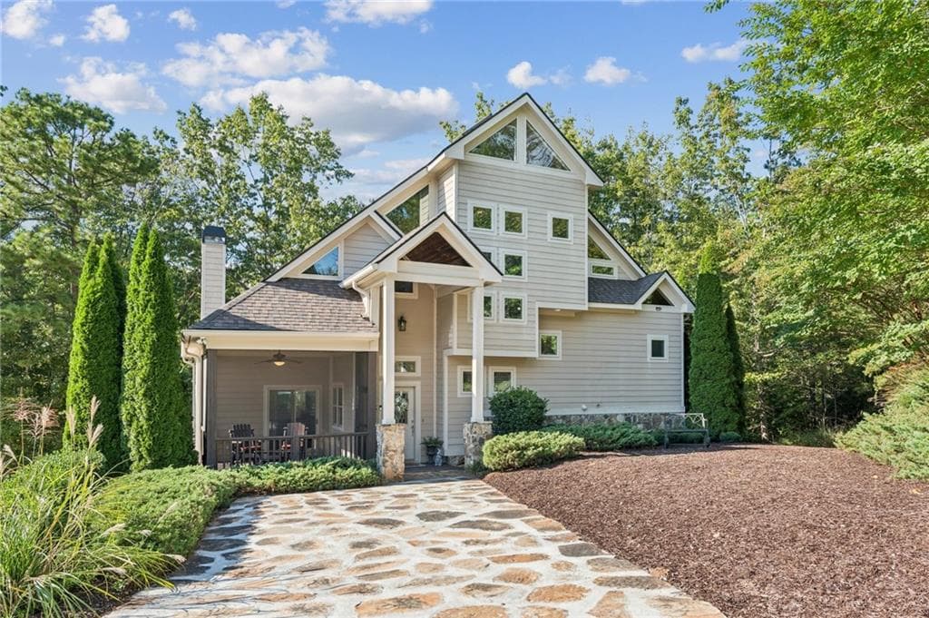 4 bedroom, 4 bathroom, 2,655 sq ft single family residence sold at 36 Feldberg Weg, Helen, GA 30545