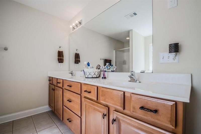 4 bedroom, 3 bathroom, 2,676 sq ft single family residence for rent at 3125 Avondale Point, Powder Springs, GA 30127 for $3,950 a month — photo 5