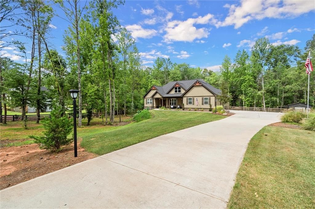 4 bedroom, 3 bathroom, 4,608 sq ft single family residence under contract at 4635 Yellow Creek Road, Ball Ground, GA 30107 — photo 5