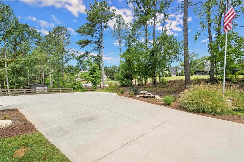 4 bedroom, 3 bathroom, 4,608 sq ft single family residence under contract at 4635 Yellow Creek Road, Ball Ground, GA 30107 — photo 6