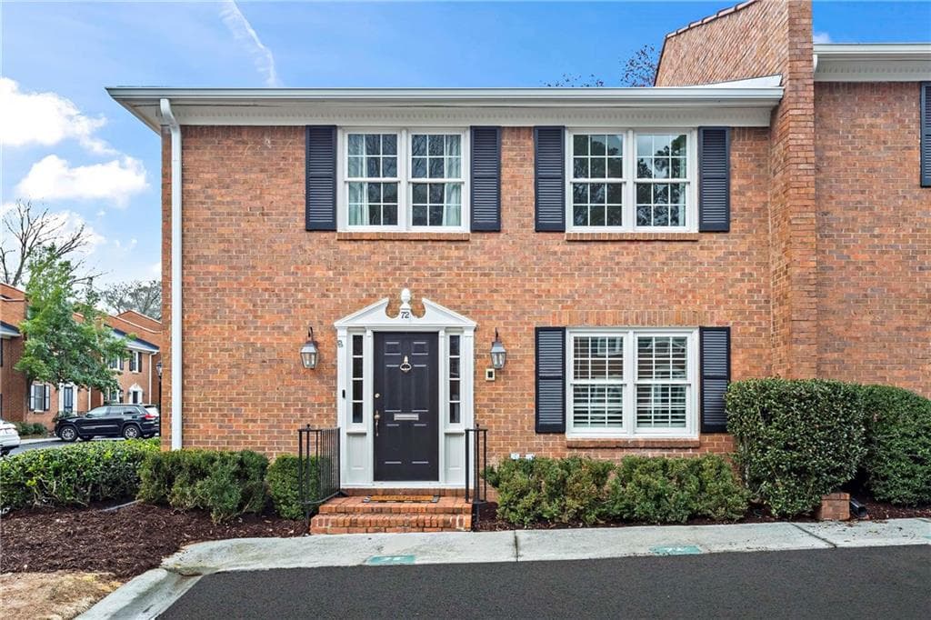3 bedroom, 3 bathroom, 2,164 sq ft townhouse sold at 4620 Wieuca Road 72, Atlanta, GA 30342