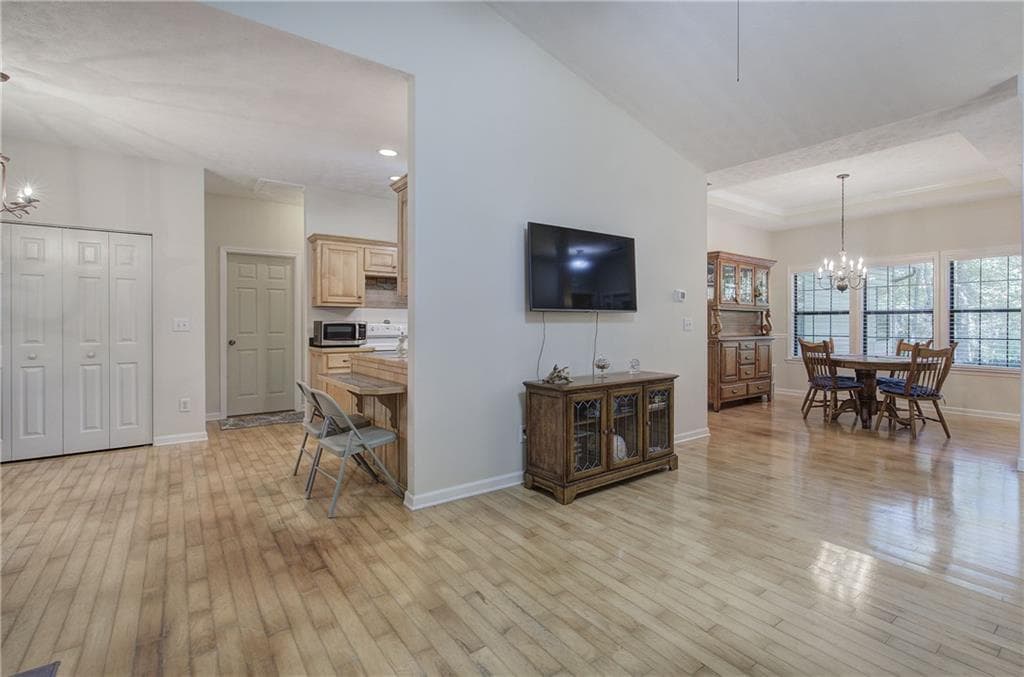 3 bedroom, 2 bathroom, 1,660 sq ft single family residence for sale at 858 Crippled Oak Trail, Jasper, GA 30143 — photo 7