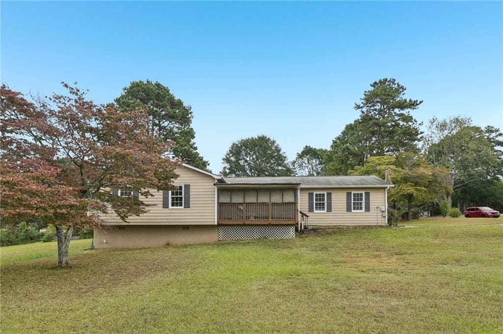 3 bedroom, 3 bathroom, 1,694 sq ft single family residence under contract at 11 Paces Meadows Lane, Dallas, GA 30157