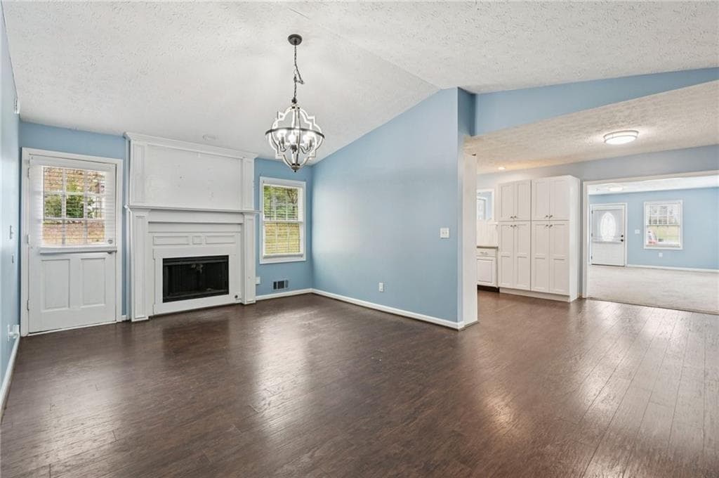 3 bedroom, 3 bathroom, 1,694 sq ft single family residence under contract at 11 Paces Meadows Lane, Dallas, GA 30157 — photo 9