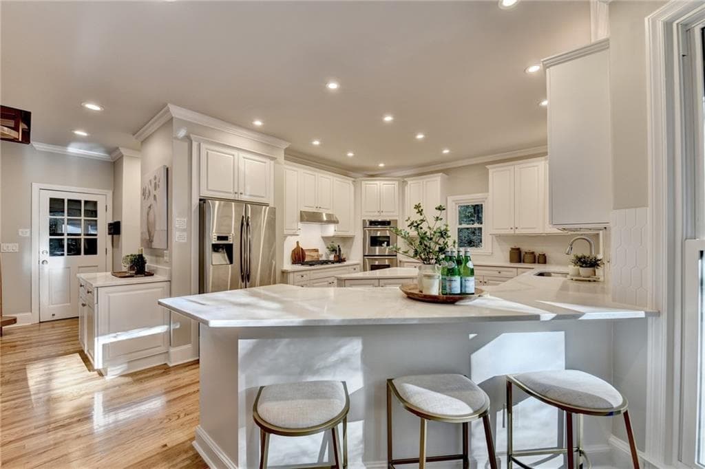 1595 Northcliff Trace, Roswell, GA 30076 — most recent listing photo