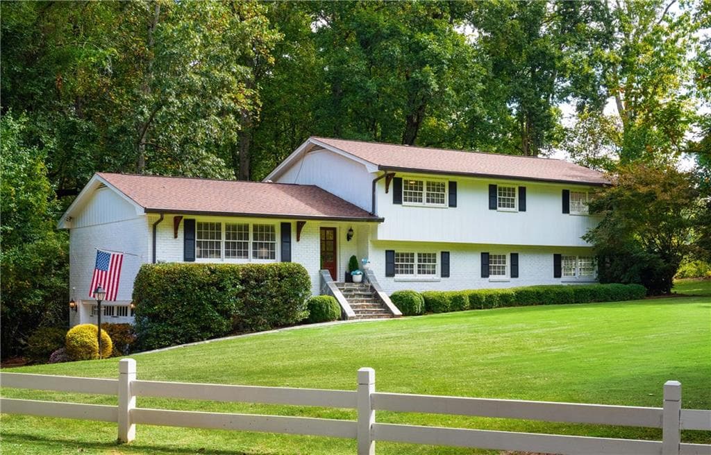 3519 Sunderland Way, Brookhaven, GA 30319 — most recent listing photo