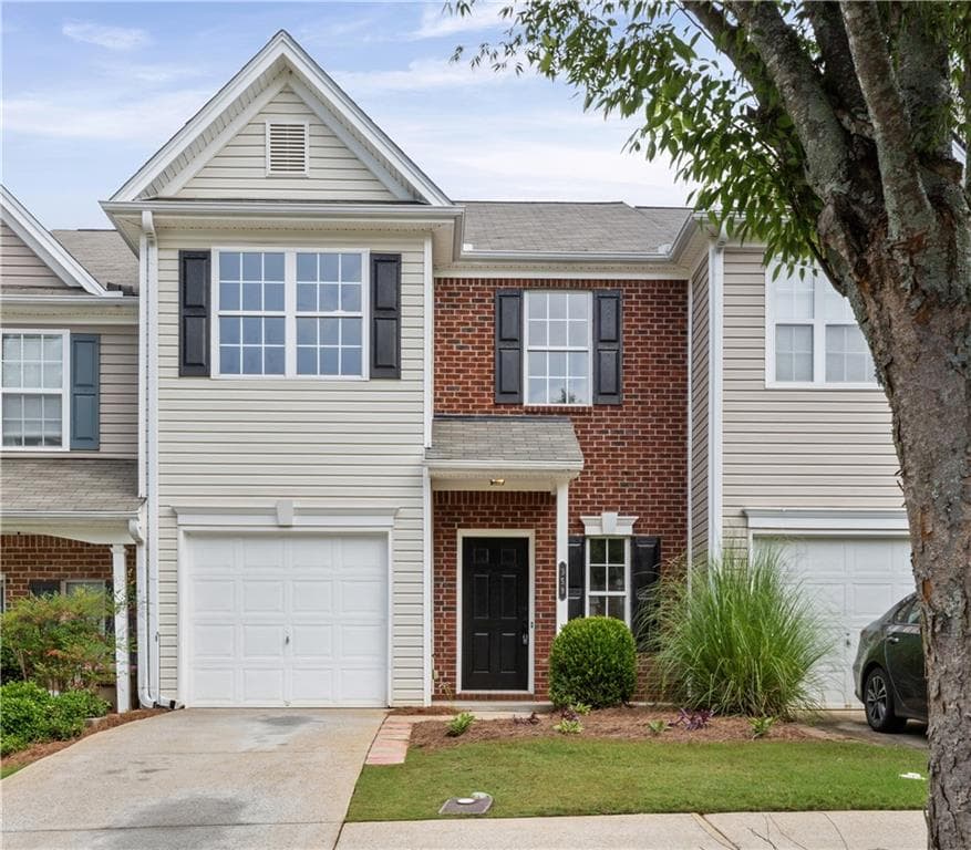 3 bedroom, 3 bathroom, 1,639 sq ft townhouse sold at 359 Azalea Circle, Cumming, GA 30028