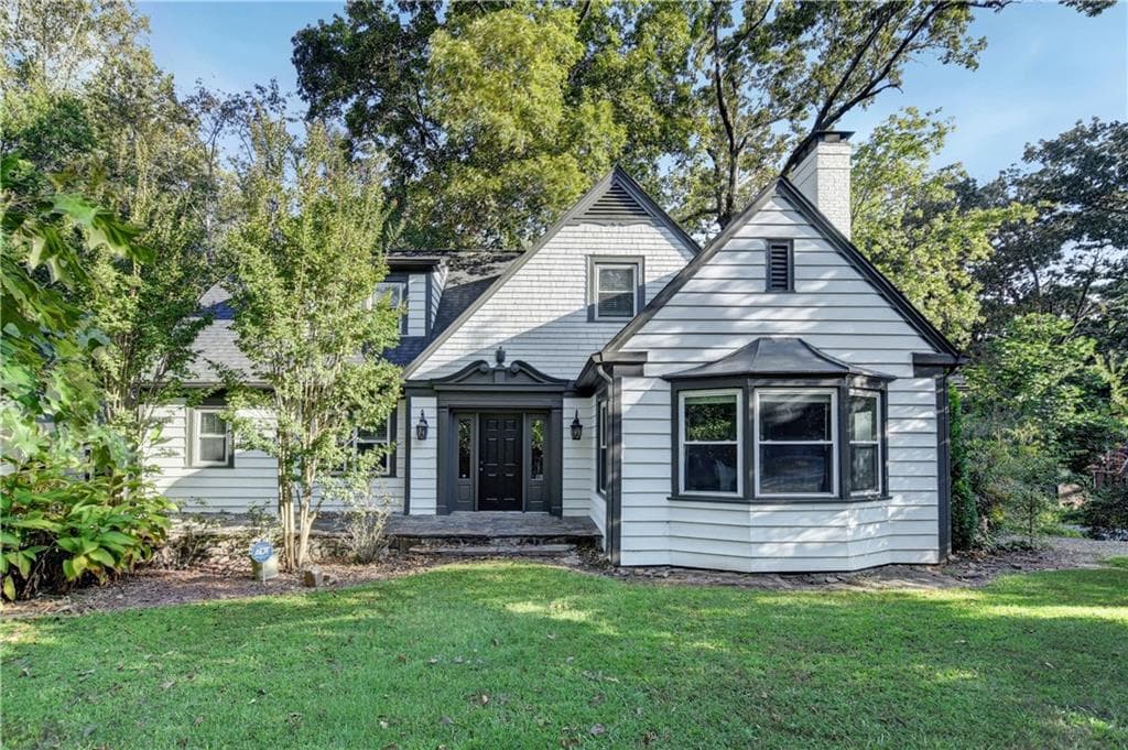 3 bedroom, 2 bathroom, 2,930 sq ft single family residence sold at 2137 Boulevard Granada, Atlanta, GA 30311