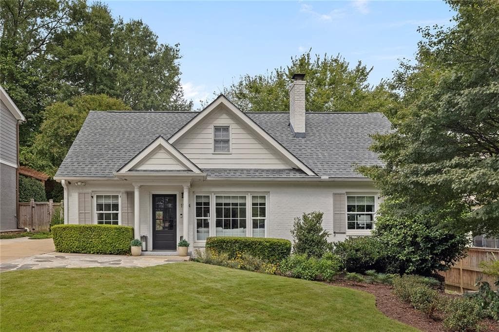 3 bedroom, 2 bathroom, 2,376 sq ft single family residence sold at 1134 Spring Valley Lane, Atlanta, GA 30306