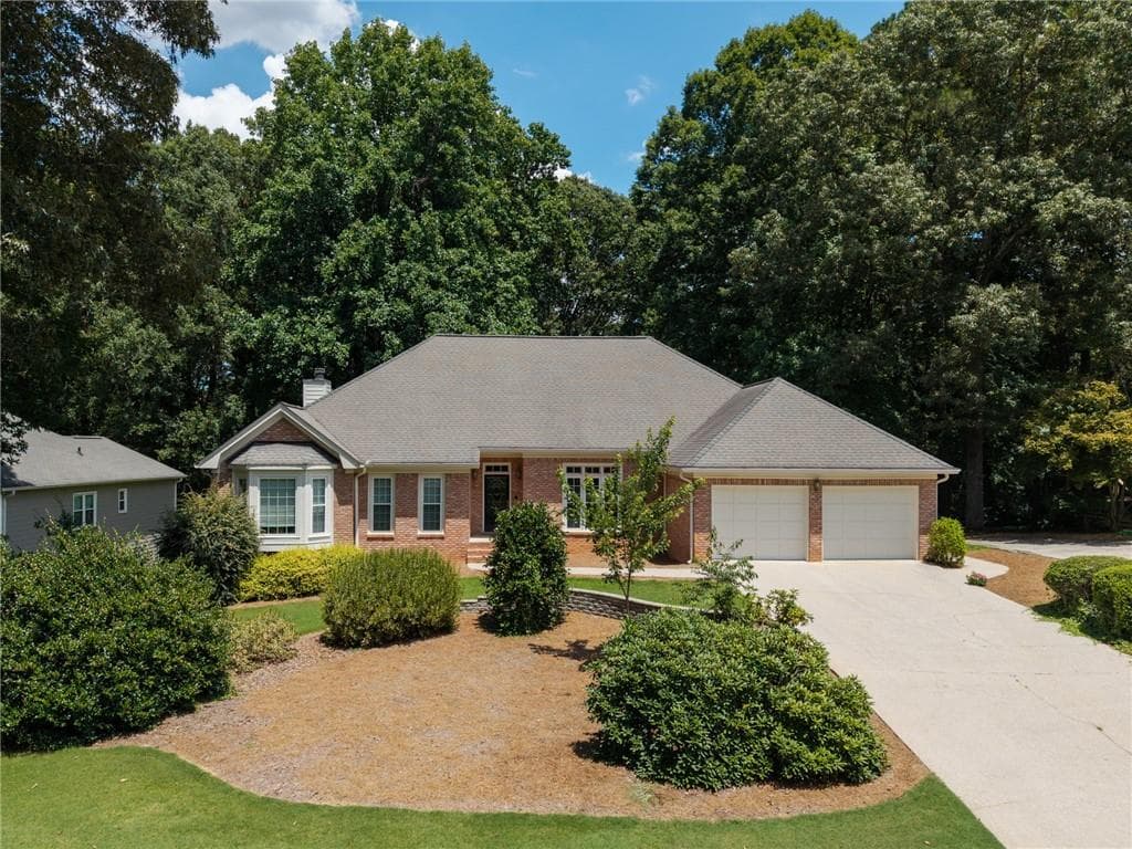 5195 Overbend Trail, Suwanee, GA 30024 — most recent listing photo