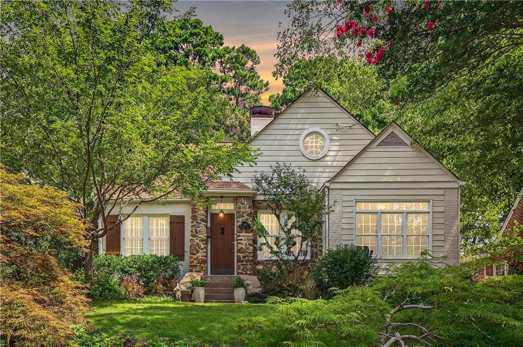 3 bedroom, 2 bathroom, 1,963 sq ft single family residence sold at 1190 Cumberland Road, Atlanta, GA 30306
