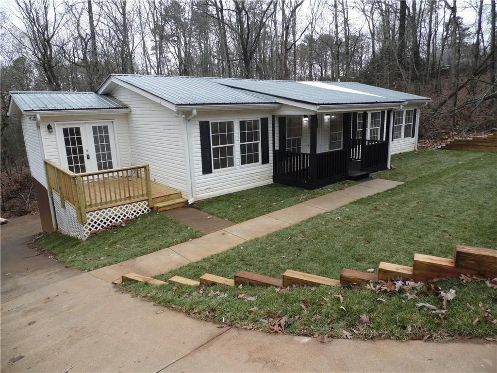 duplex sold at 242 Hooper Road, Cleveland, GA 30528