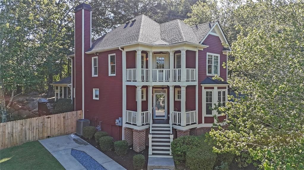 3 bedroom, 3 bathroom, 2,112 sq ft single family residence sold at 1103 Leah Lane, Atlanta, GA 30316