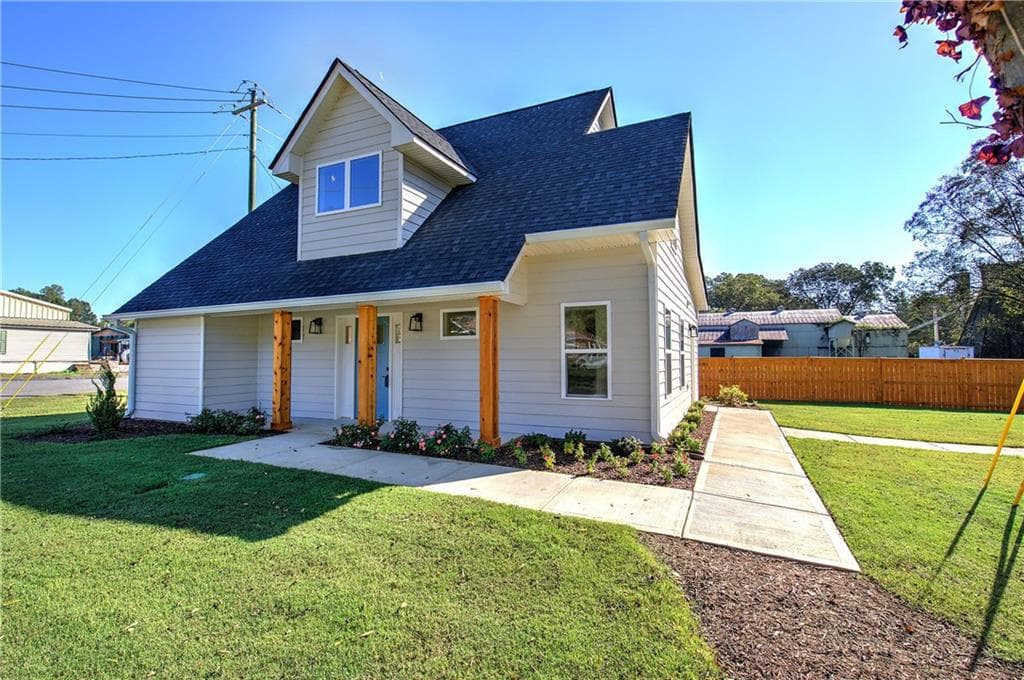 121 S Railroad Street, Adairsville, GA 30103 — most recent listing photo