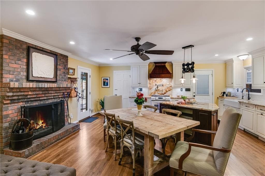 1130 Lake Drive, Roswell, GA 30075 — most recent listing photo