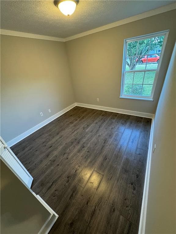 3 bedroom, 2 bathroom single family residence under contract at 1621 Meadowood Drive, Waycross, GA 31503 — photo 10