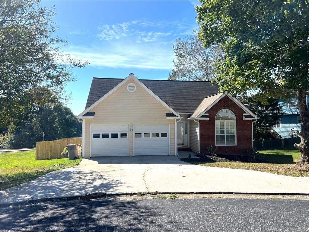 1124 E Briar Gate Court, Riverdale, GA 30296 — most recent listing photo