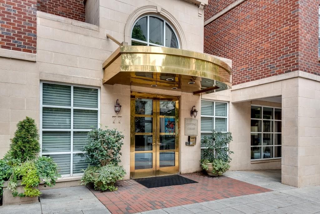 2 bedroom, 2 bathroom, 1,776 sq ft condominium sold at 77 Peachtree Place 409, Atlanta, GA 30309