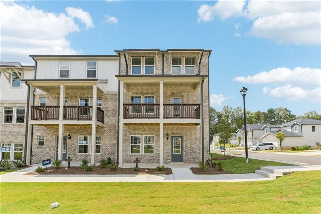 3 bedroom, 4 bathroom, 2,386 sq ft townhouse sold at 403 Elise Way, Lawrenceville, GA 30045