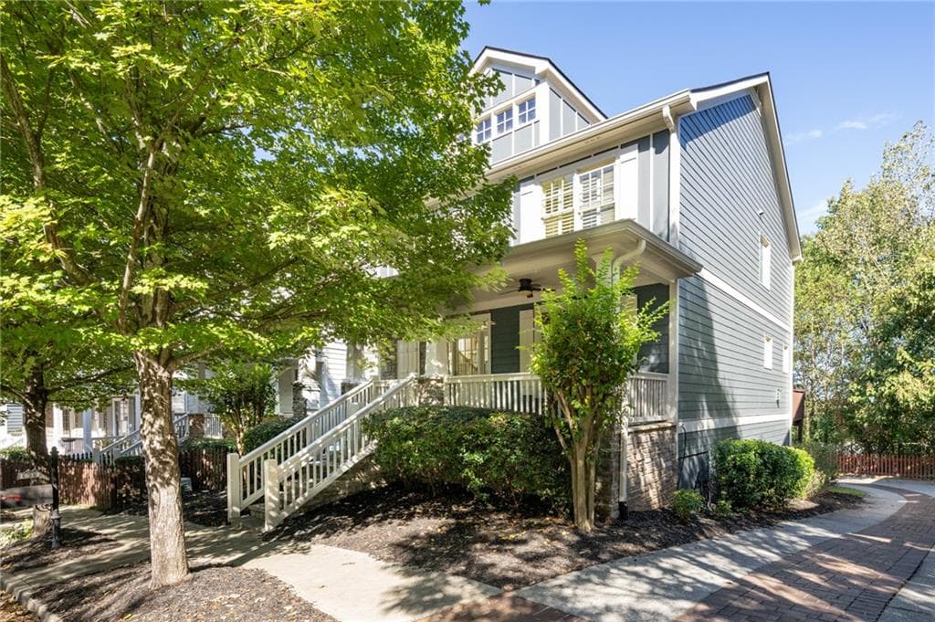 3 bedroom, 3 bathroom, 2,146 sq ft single family residence sold at 1612 Gilstrap Lane, Atlanta, GA 30318