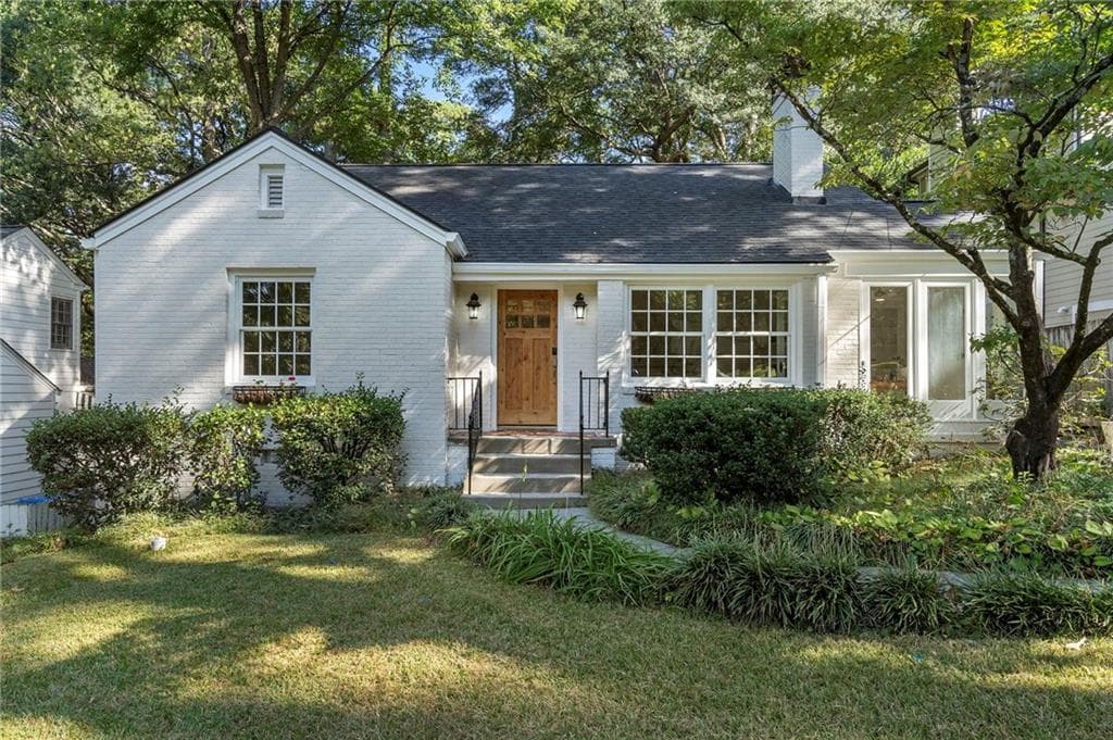 2 bedroom, 2 bathroom, 1,952 sq ft single family residence sold at 640 Hillpine Drive, Atlanta, GA 30306