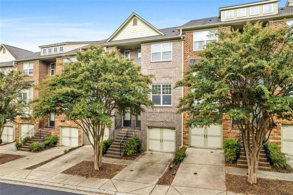 2029 Cobblestone Circle, Atlanta, GA 30319 — most recent listing photo
