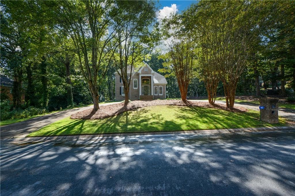 3 bedroom, 4 bathroom, 2,808 sq ft single family residence under contract at 40 Waverly Lane, Winder, GA 30680